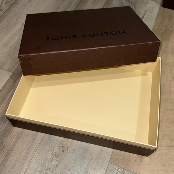 Louis Vuitton Brown Box Set of 2 + Dustbag - 14 x 5 x 10 in & 11.5 x 4.5 x 8 in - Picture 5 of 8